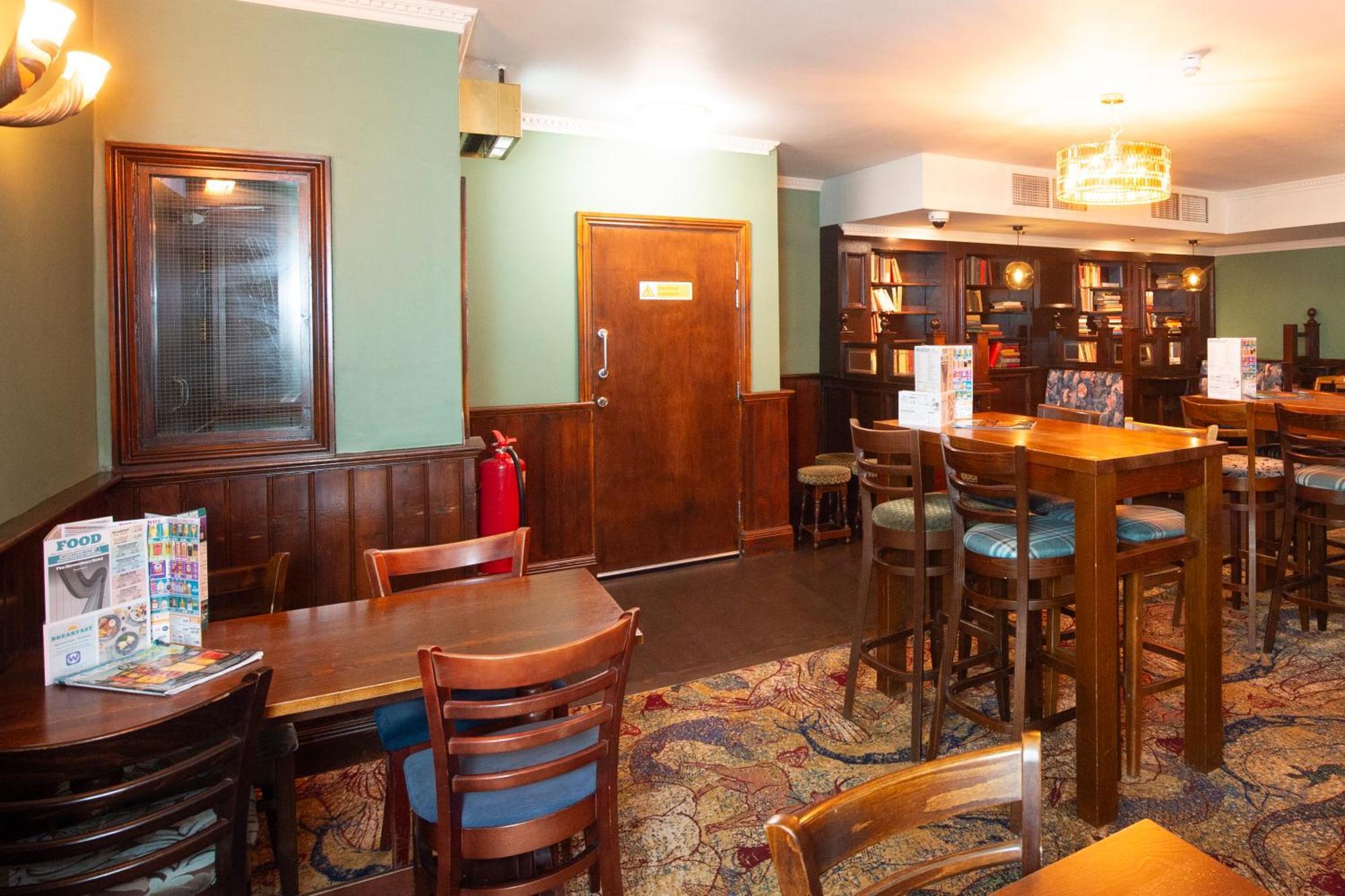 The Shrewsbury Hotel Wetherspoon エクステリア 写真