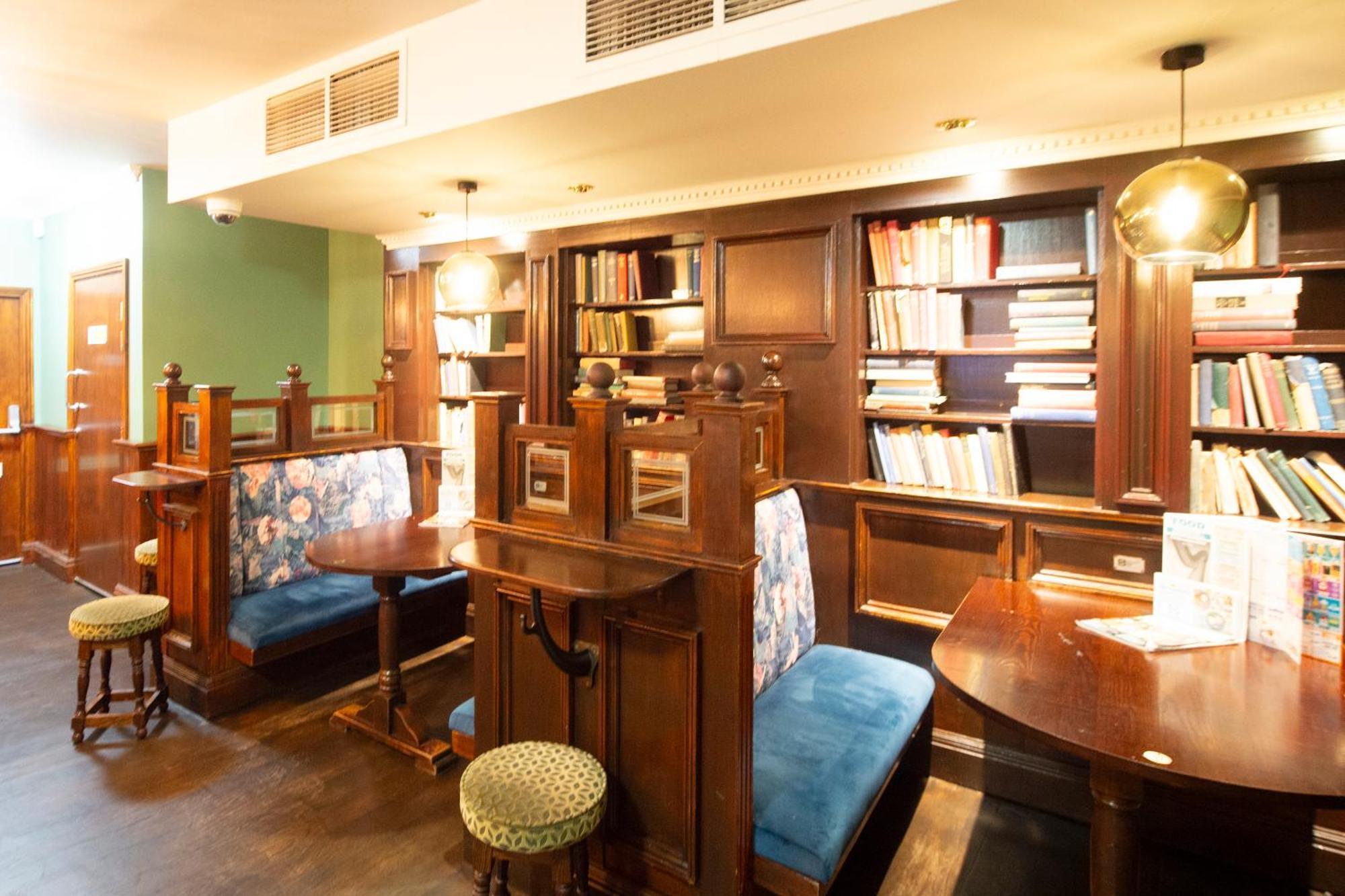 The Shrewsbury Hotel Wetherspoon エクステリア 写真