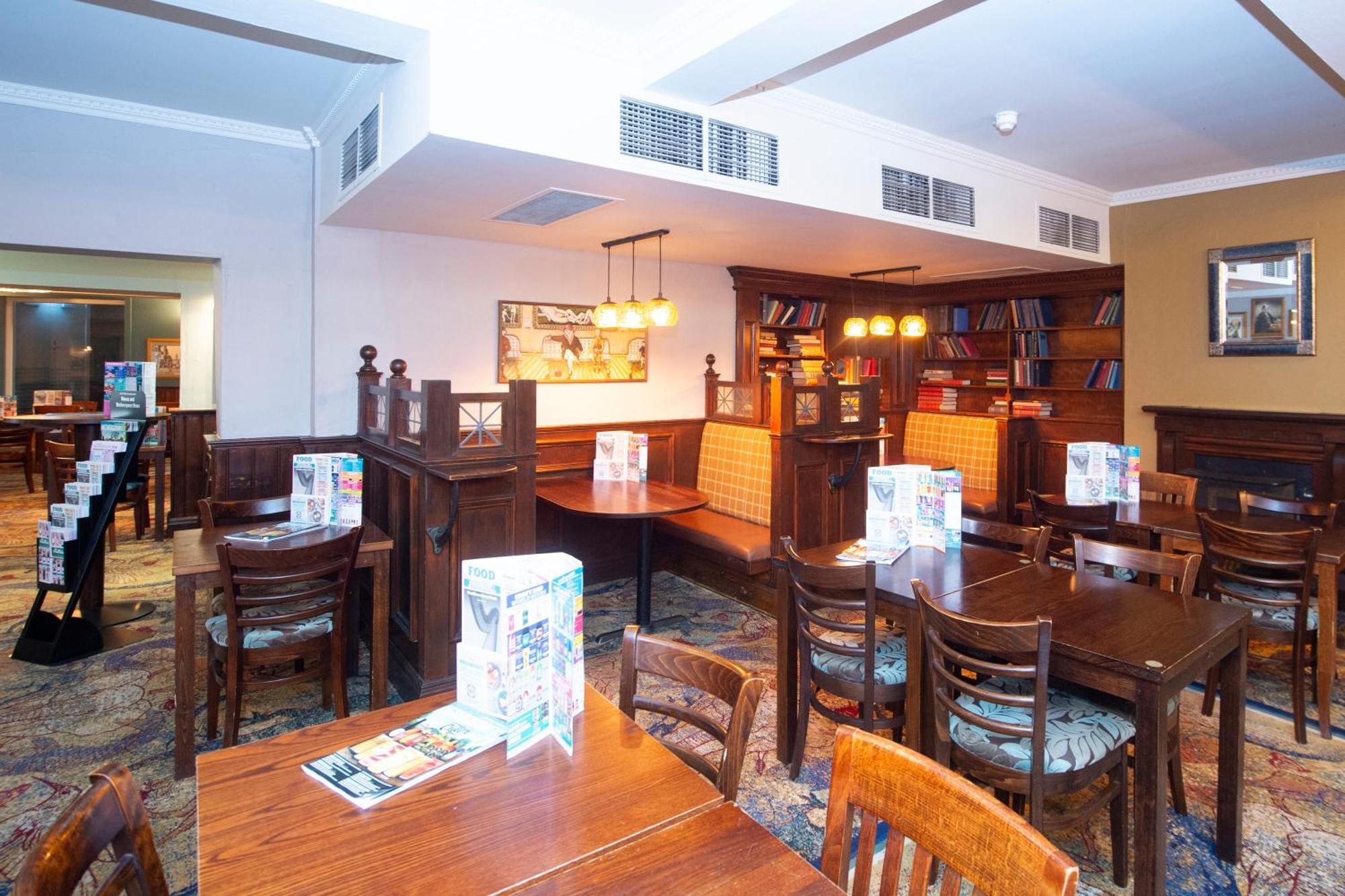 The Shrewsbury Hotel Wetherspoon エクステリア 写真