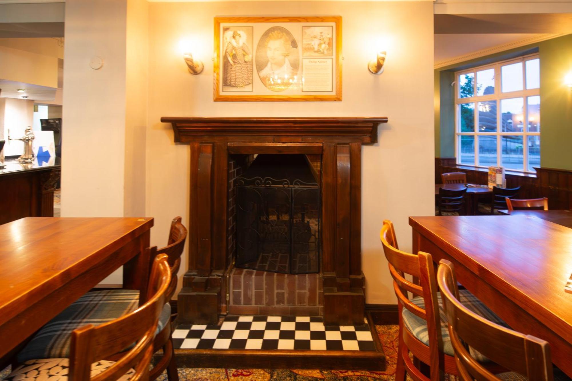 The Shrewsbury Hotel Wetherspoon エクステリア 写真