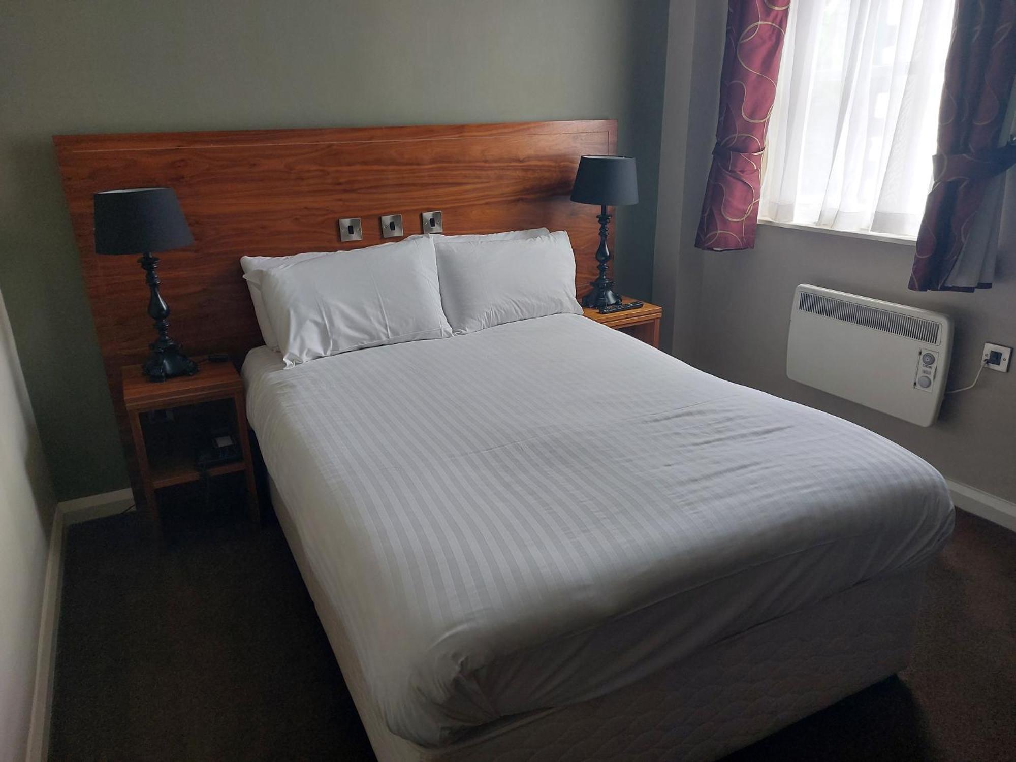 The Shrewsbury Hotel Wetherspoon エクステリア 写真