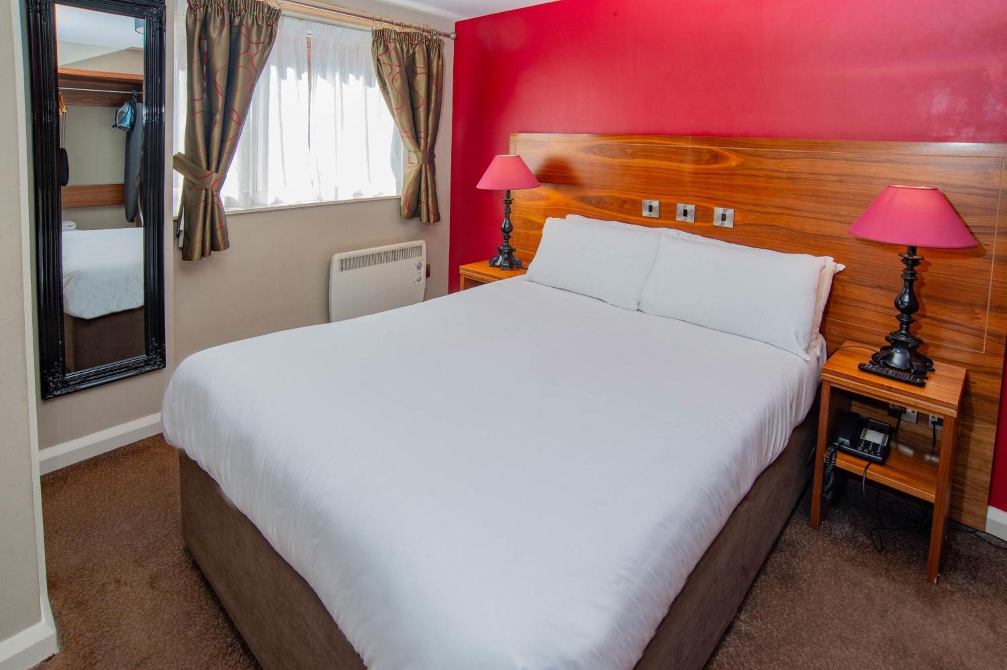 The Shrewsbury Hotel Wetherspoon エクステリア 写真